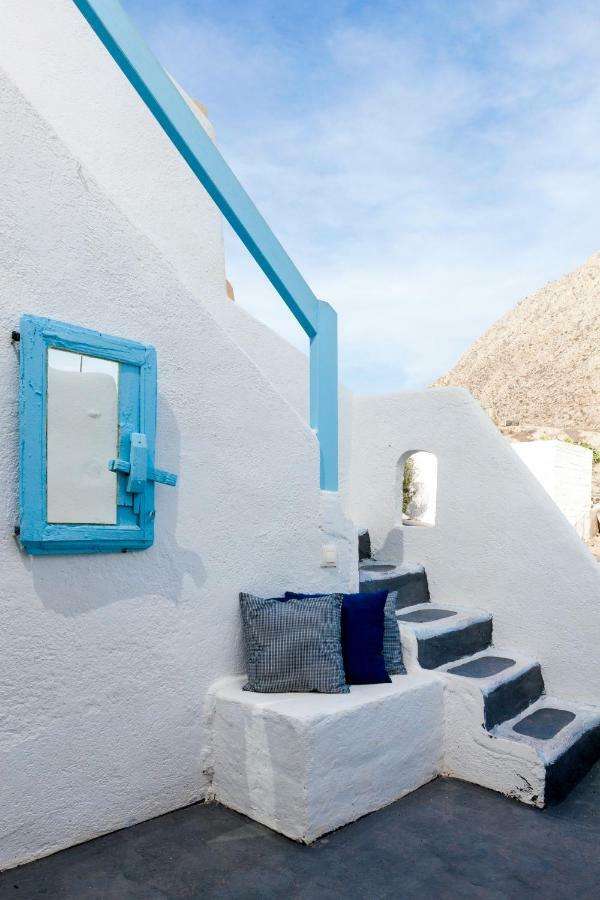 Black Rock Traditional Rooms Emporio  Exterior foto